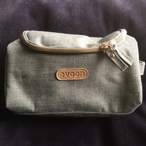 NEW Portable Essential Oil Travel Bag